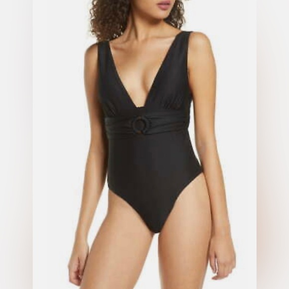 NWT Nordstrom’s Chelsea28 Belted One Piece Swimsuit - Picture 1 of 14
